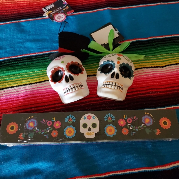 Day of the Dead Heads that Light Up - Picture 2 of 3